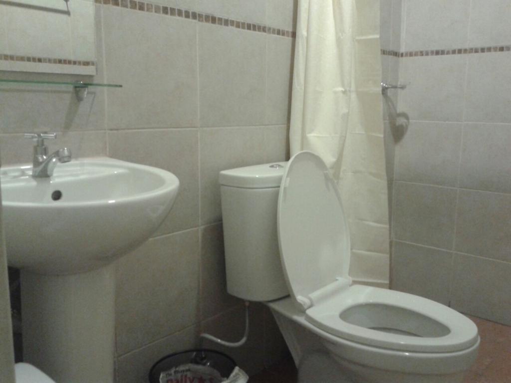 11Th Street Bed And Breakfast Bacolod Rum bild