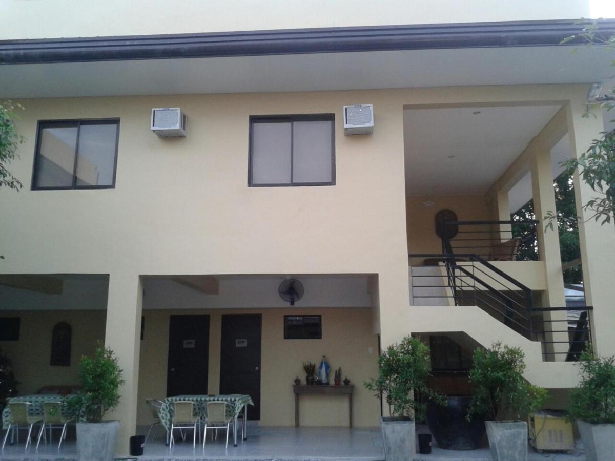 11Th Street Bed And Breakfast Bacolod Exteriör bild