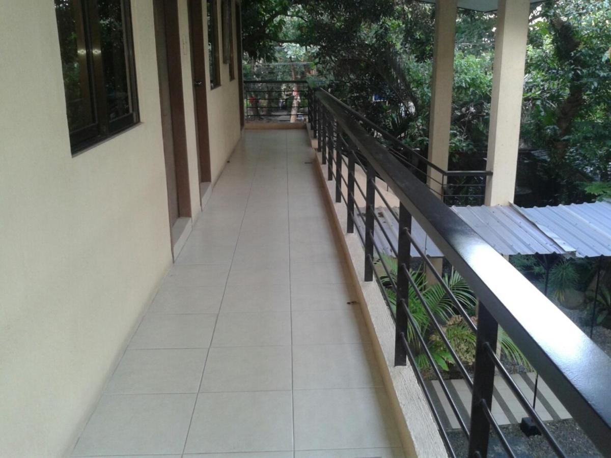 11Th Street Bed And Breakfast Bacolod Exteriör bild