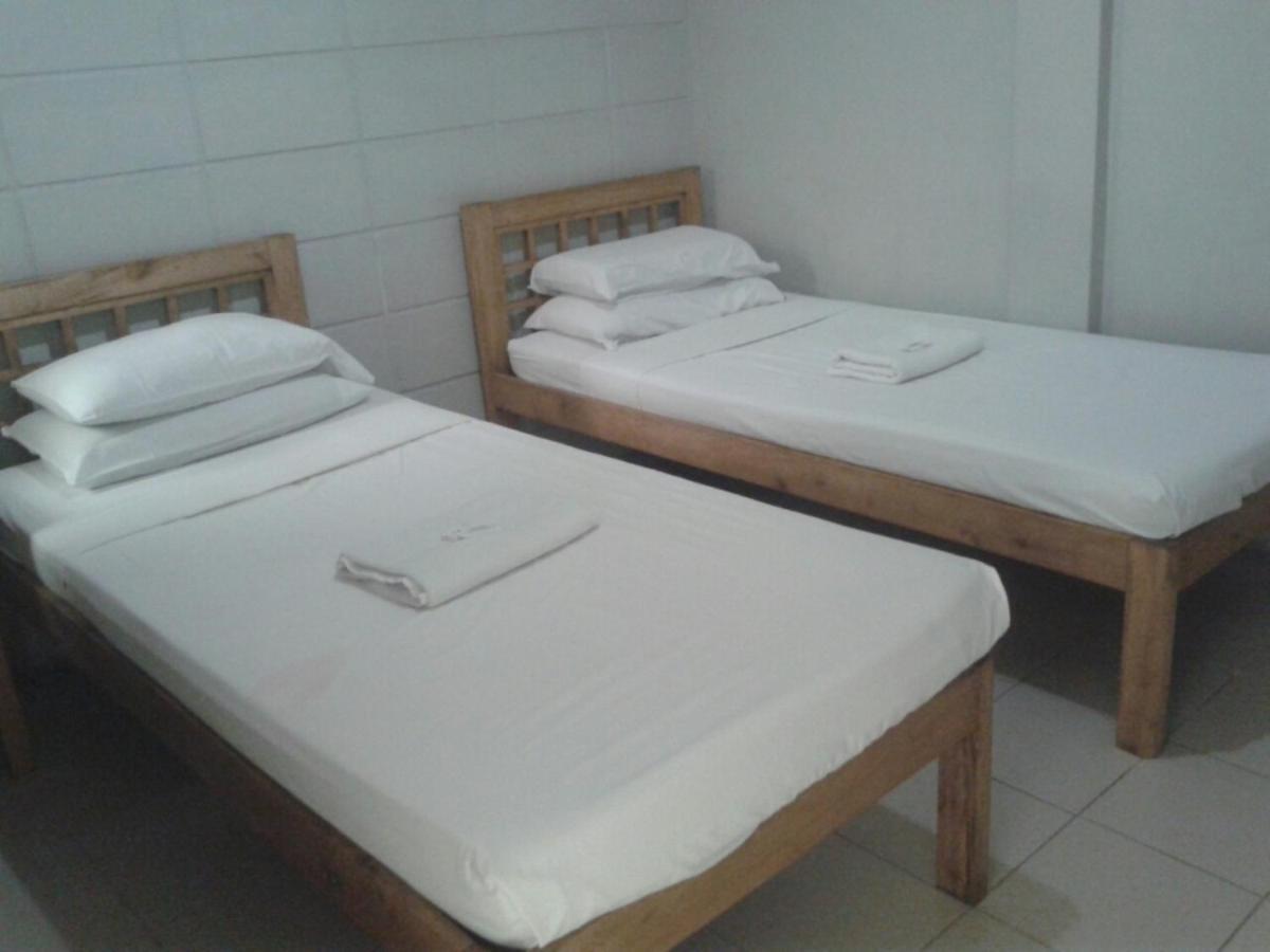 11Th Street Bed And Breakfast Bacolod Exteriör bild