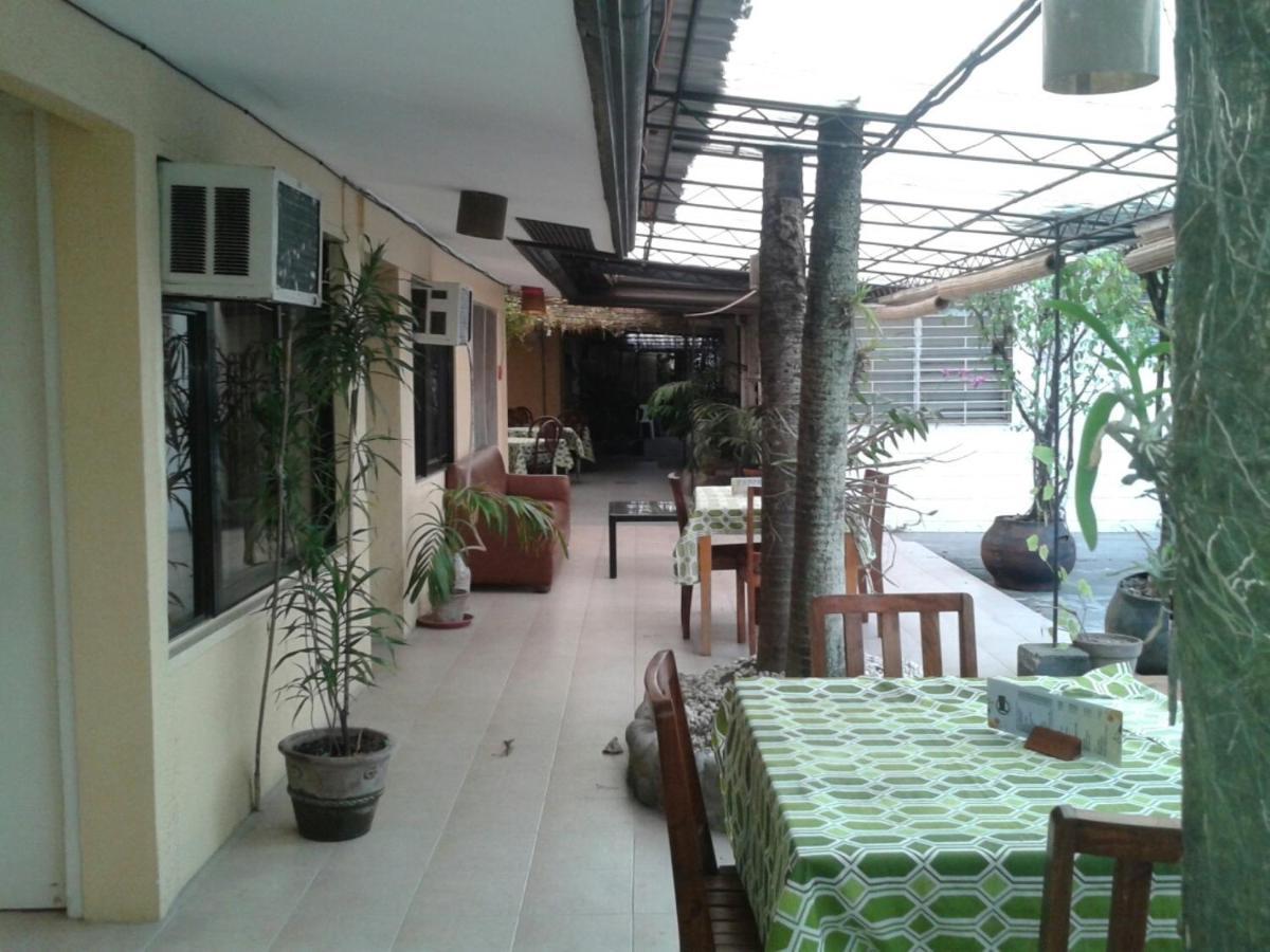 11Th Street Bed And Breakfast Bacolod Exteriör bild